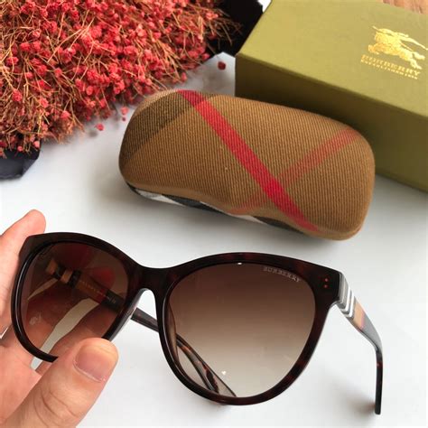 replica burberry sunglasses|burberry sunglasses outlet.